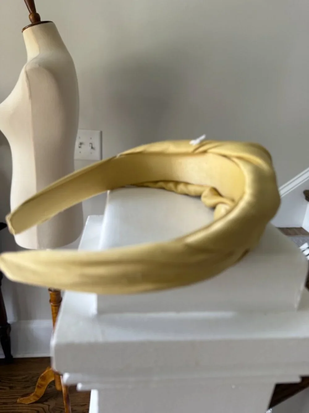 NWT Anthropologie Gold   Yellow Crescent  Knotted  Headband